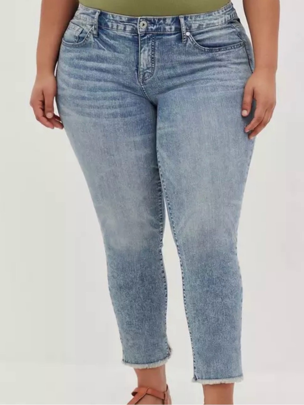 Torrid Crop Boyfriend. Vintage Stretch Jeans Size 24 (3X) NWT - Picture 13 of 15